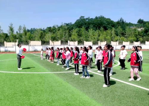 志愿服務鄉(xiāng)村行，三門峽市教育局助力鄉(xiāng)村旅游發(fā)展